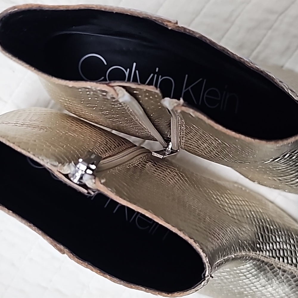 New Calvin Klein Booties,9.5 - Picture 6 of 7